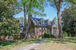 featured image of 315 Foxhaven Farm