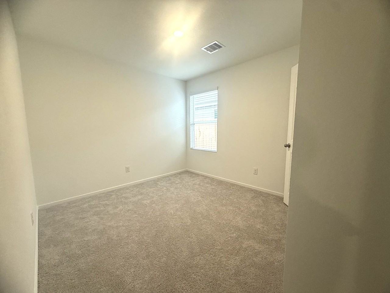 1520 Sunset Ridge Dr - Photo 7 of 12