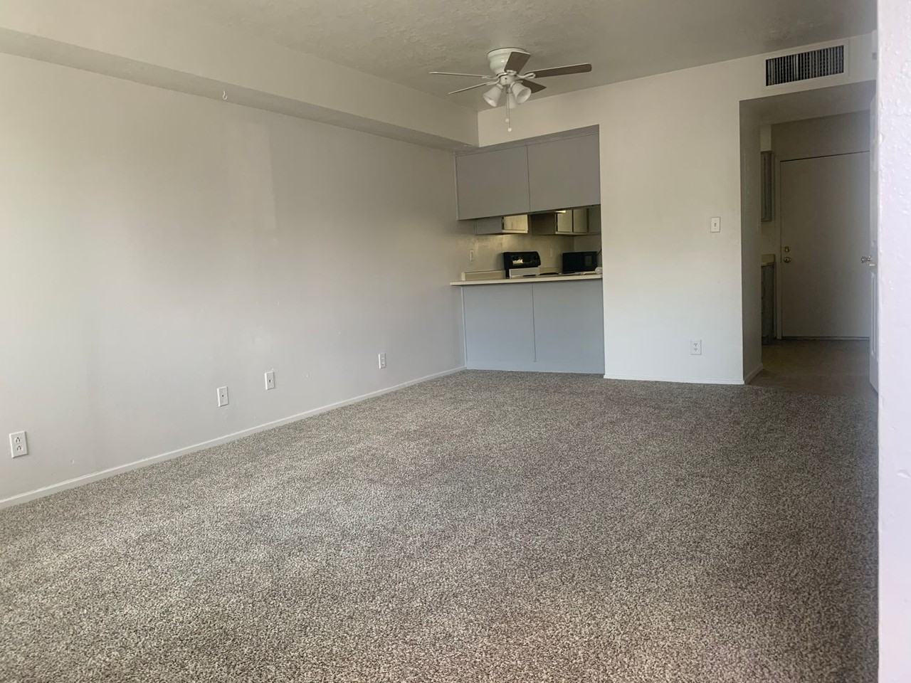 12120 Candelaria Rd NE - Photo 7 of 25