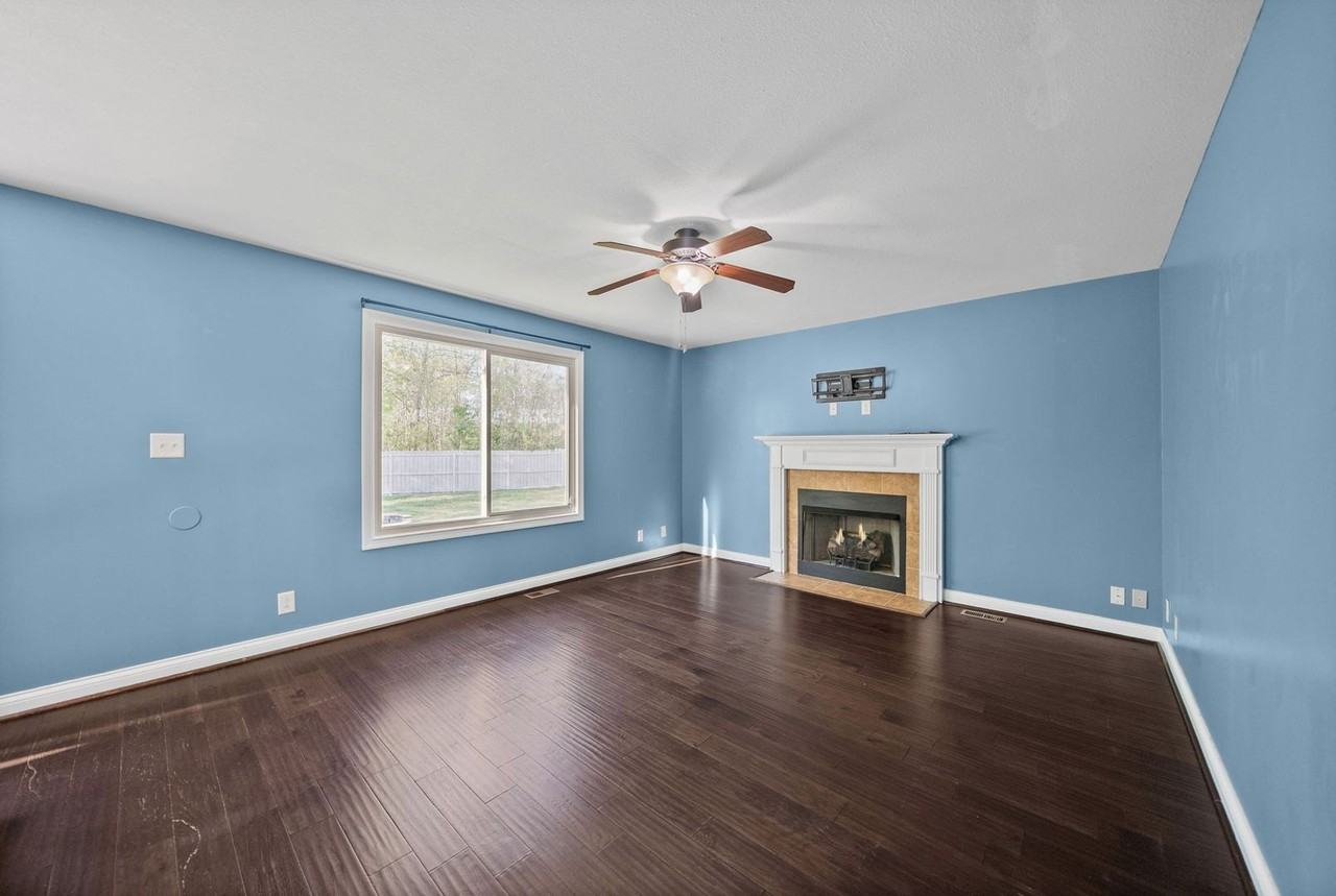 3469 Bradfield Dr - Photo 7 of 34