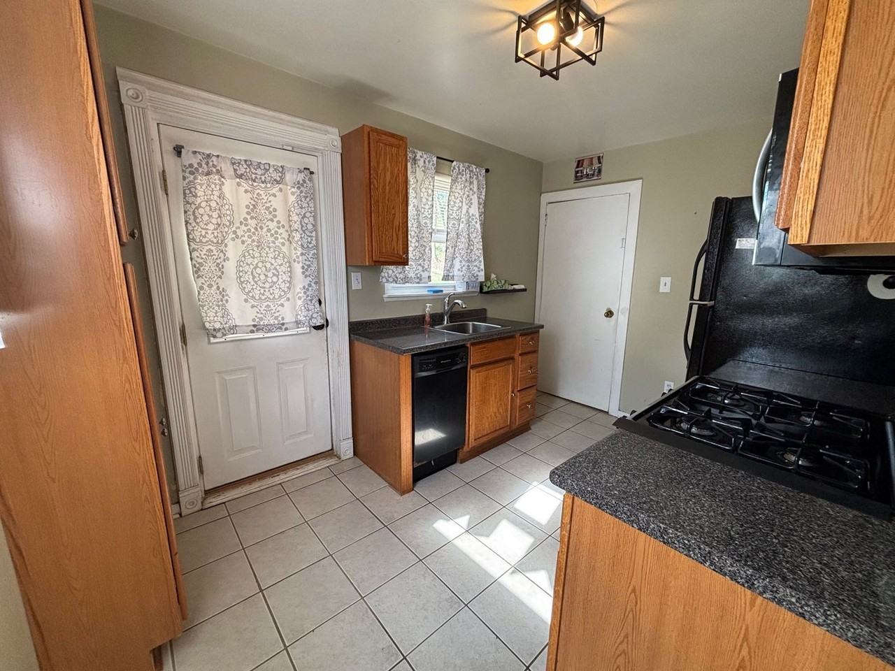 6478 2nd Ave - Photo 2 of 19