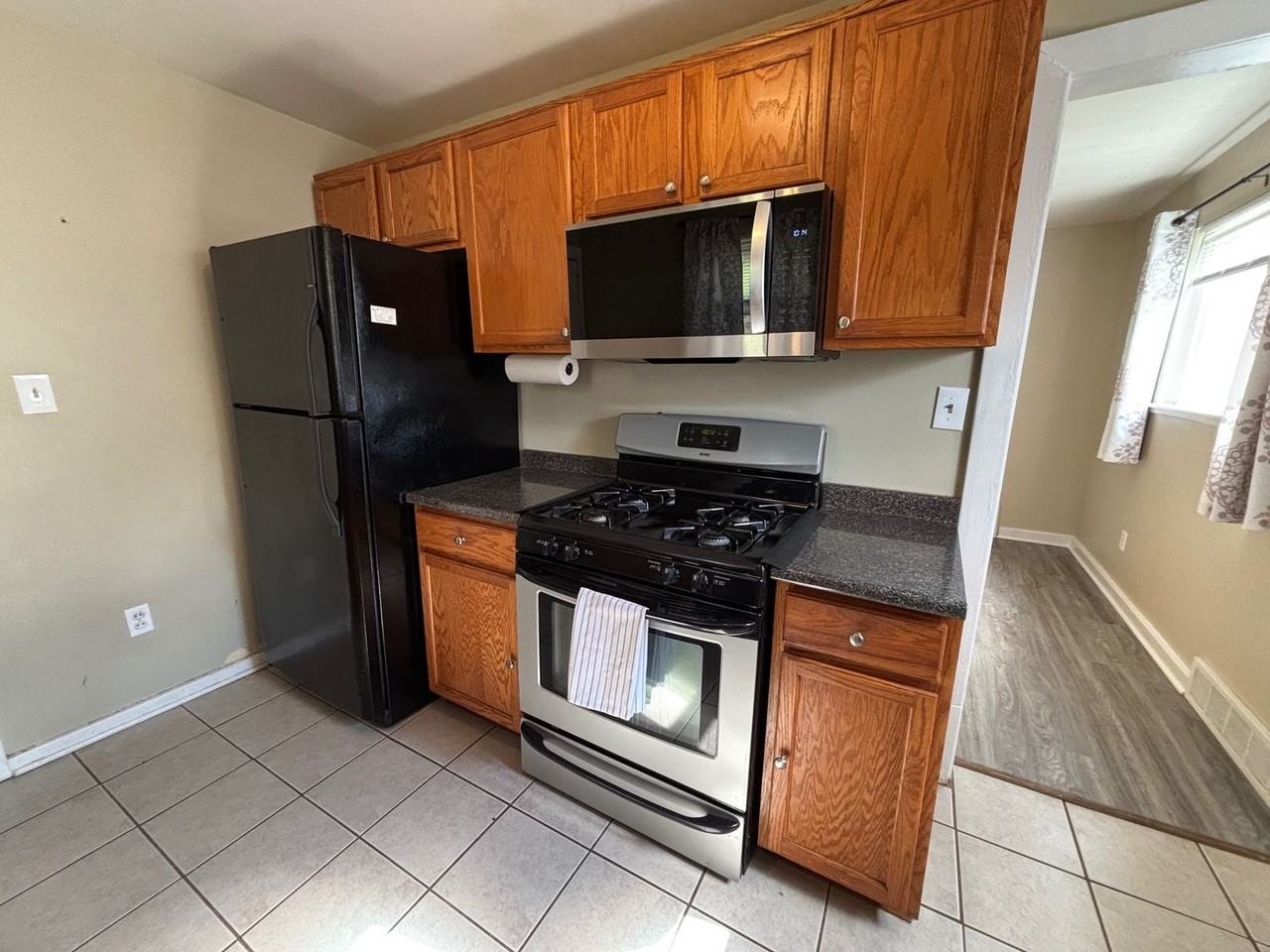 6478 2nd Ave - Photo 3 of 19