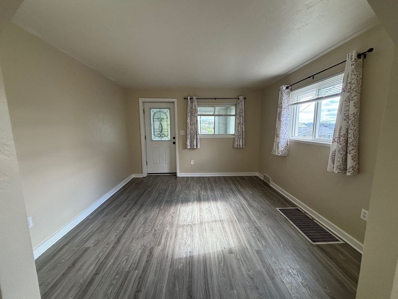 6478 2nd Ave - Photo 6 of 19