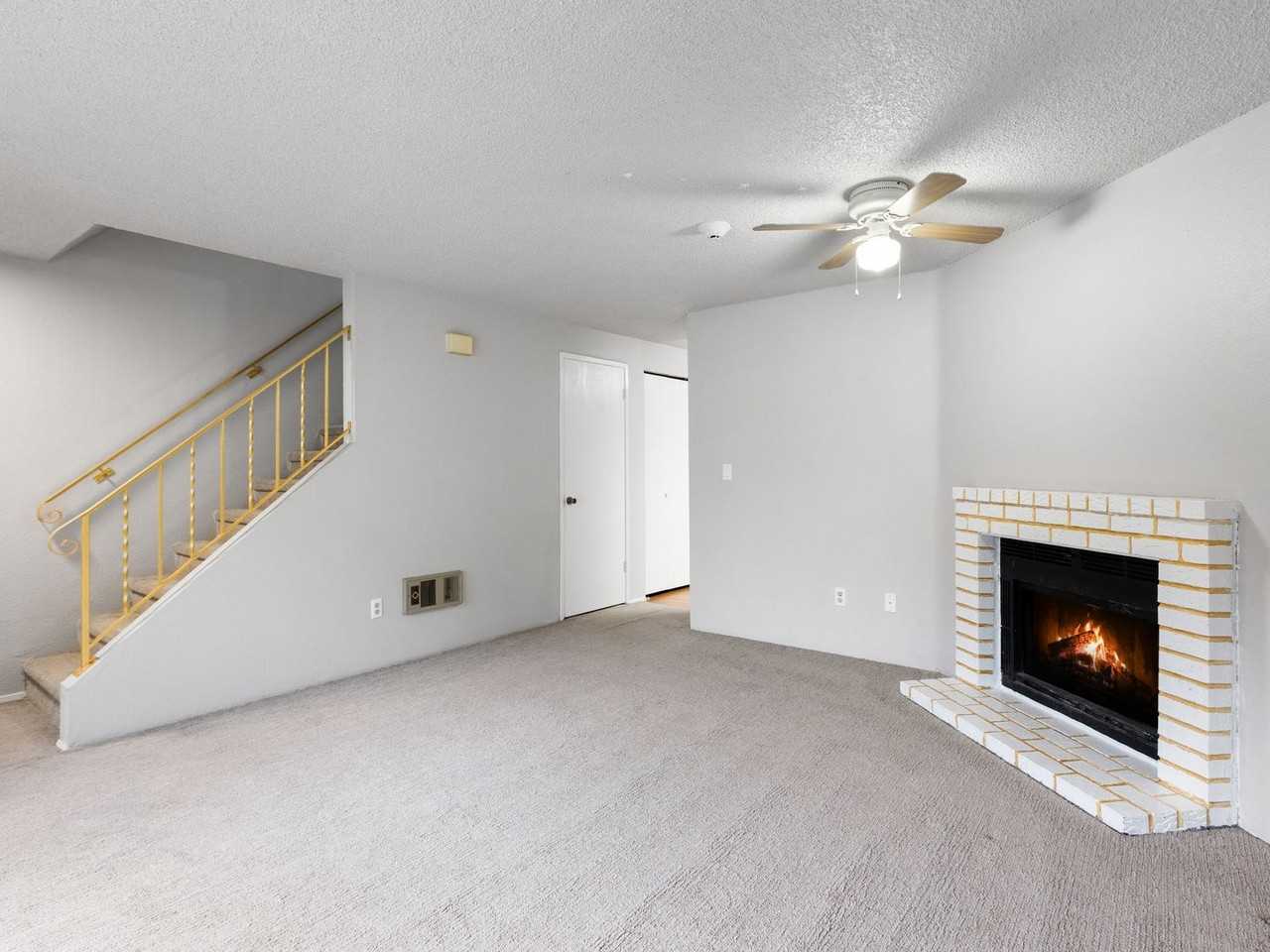 4432 176th St Sw - Photo 5 of 22