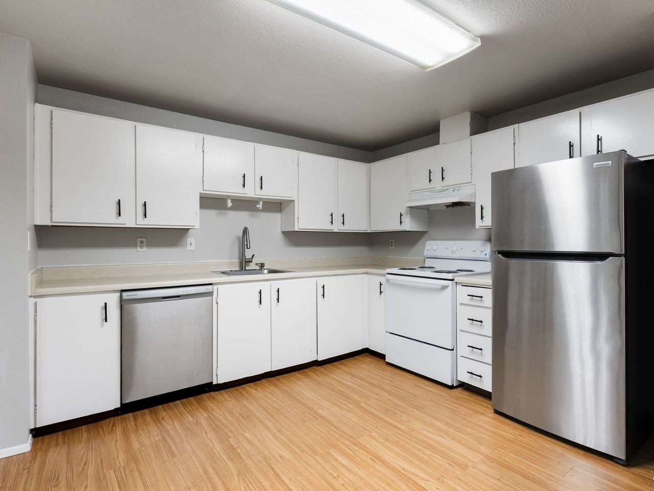 4432 176th St Sw - Photo 7 of 22