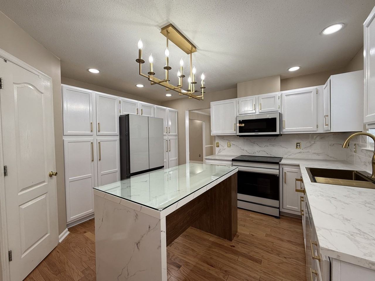 782 Michelle Dr - Photo 7 of 22