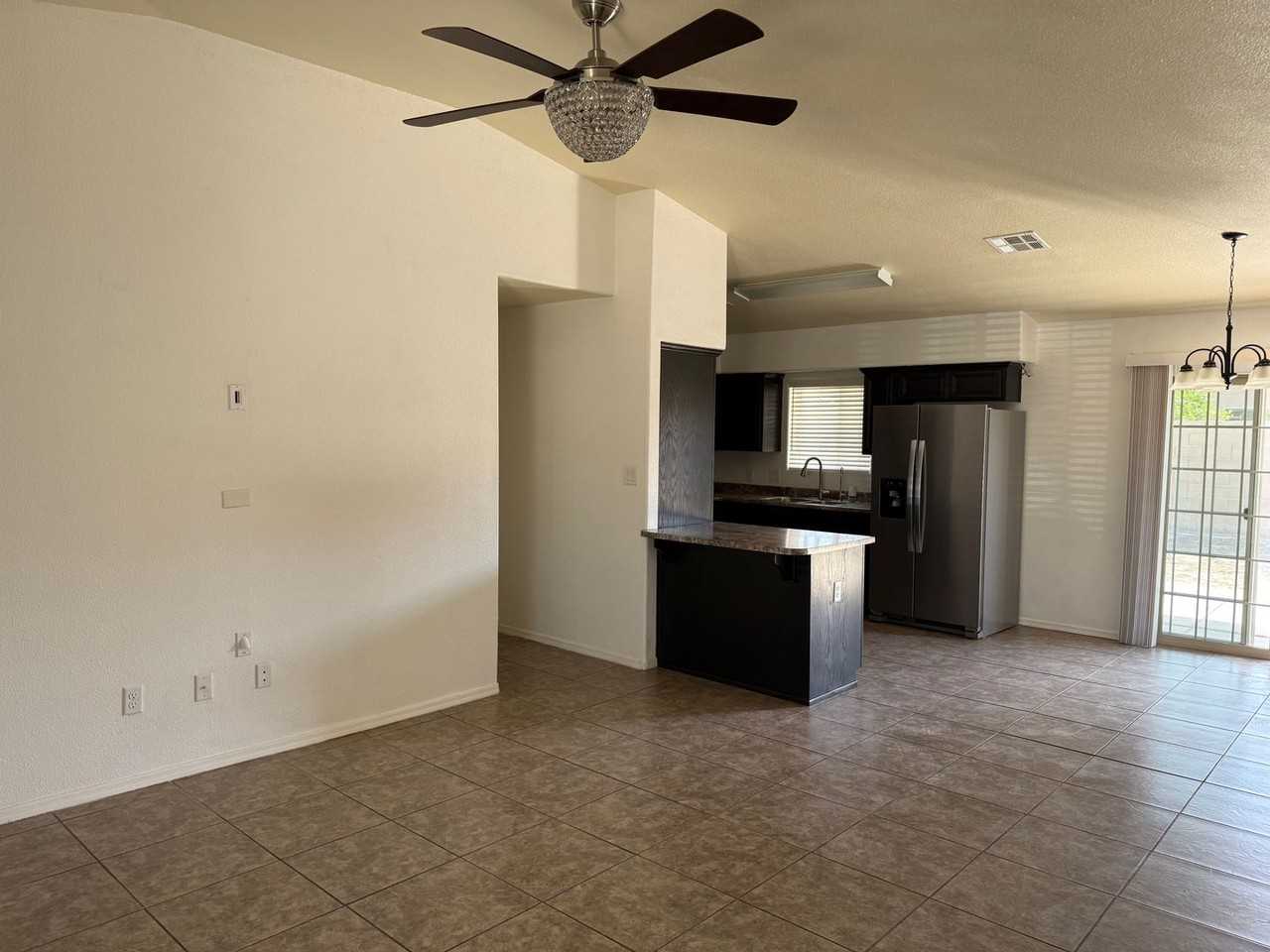 352 S Sunset Ave - Photo 6 of 33