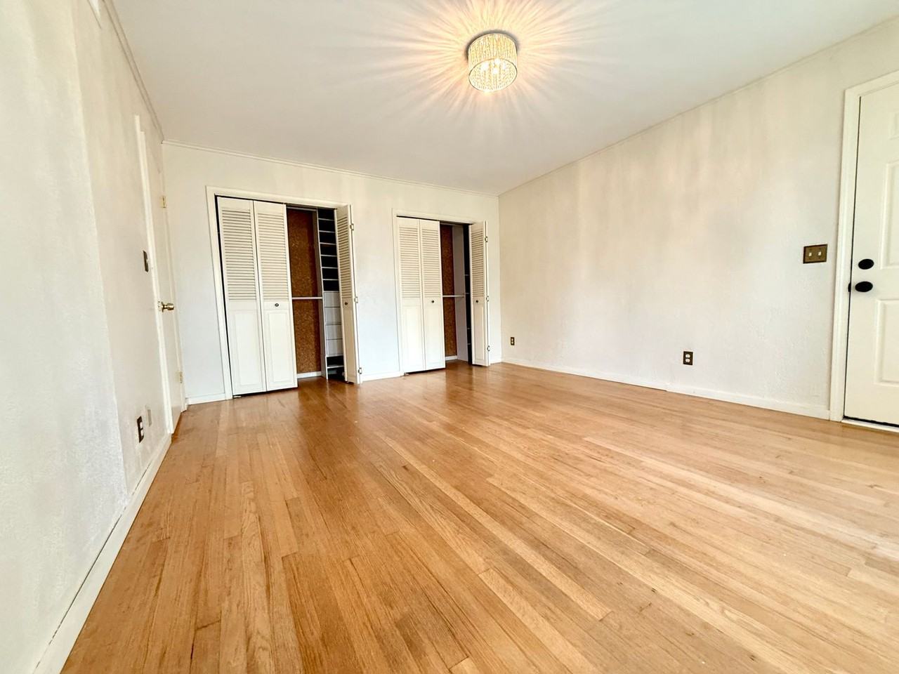 2321 Nw 50th St - Photo 7 of 14