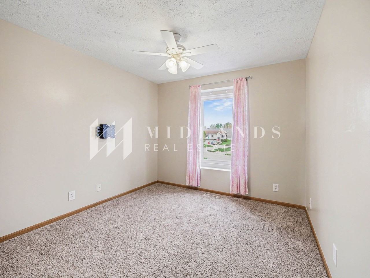 2707 Canyon Cir - Photo 7 of 15