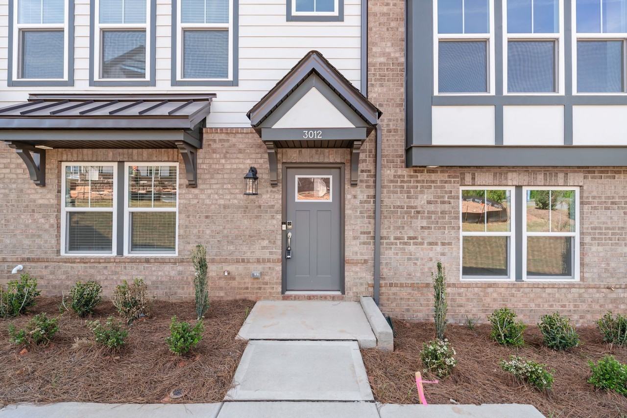 3012 Rexton Ln - Photo 2 of 36