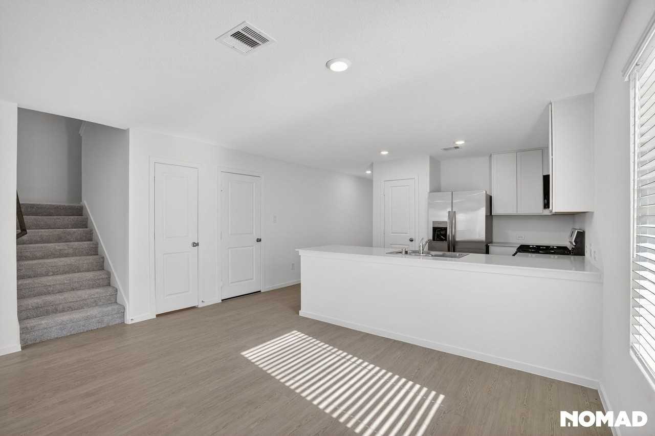 1519 Rose Blush Ln - Photo 7 of 36