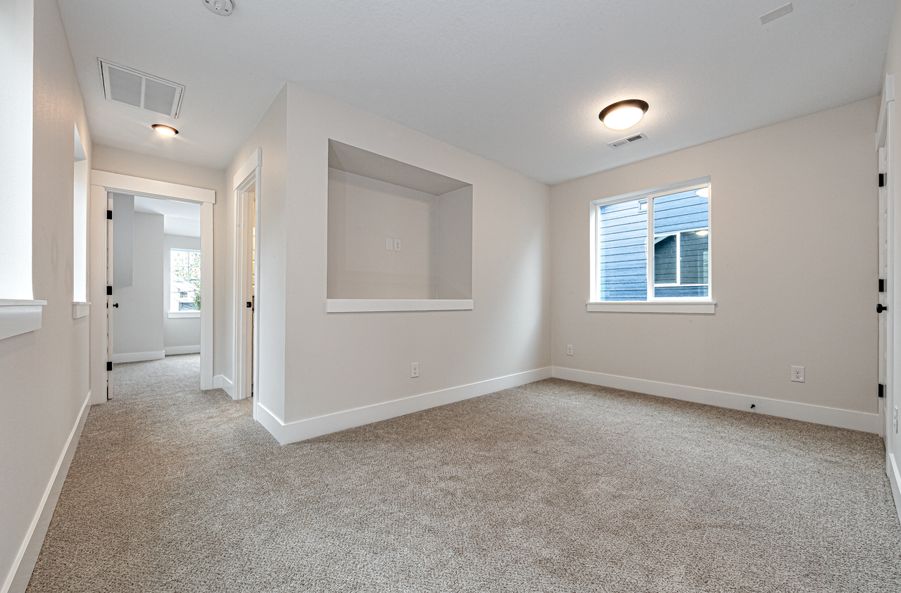 9047 N Mohawk Ave - Photo 7 of 12