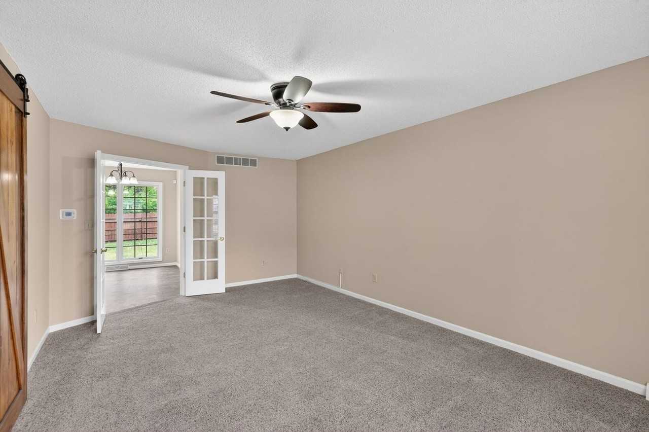 1008 Royal Birkdale Dr - Photo 2 of 35