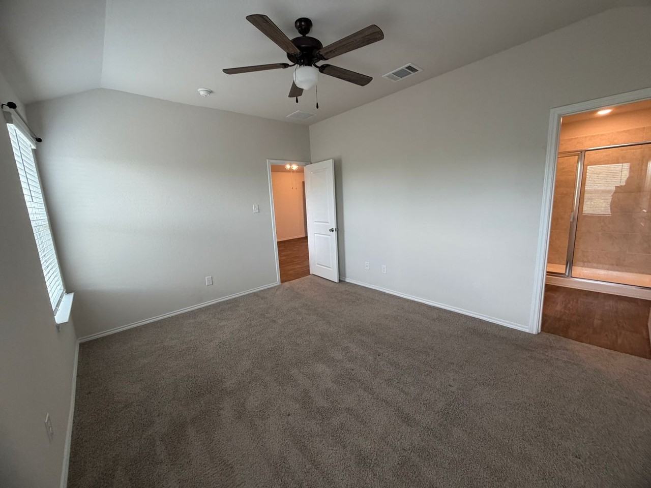 4042 Bay Leaf Loop - Photo 6 of 18