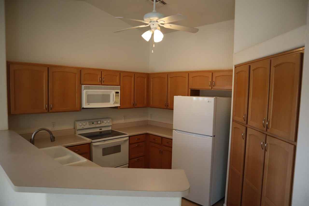 2630 Lemoor Ct - Photo 4 of 46