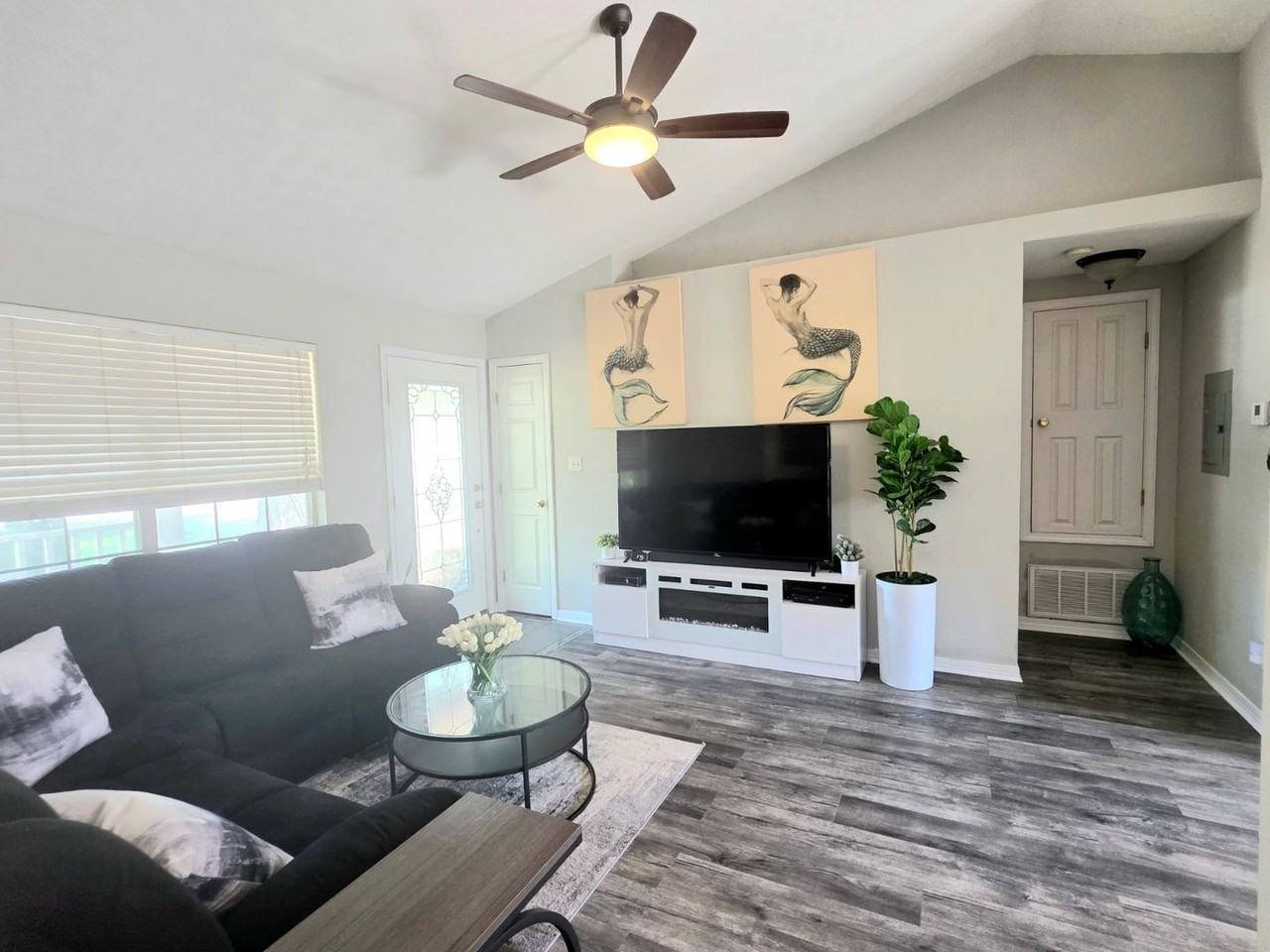 81 N Jamaica St - Photo 3 of 22