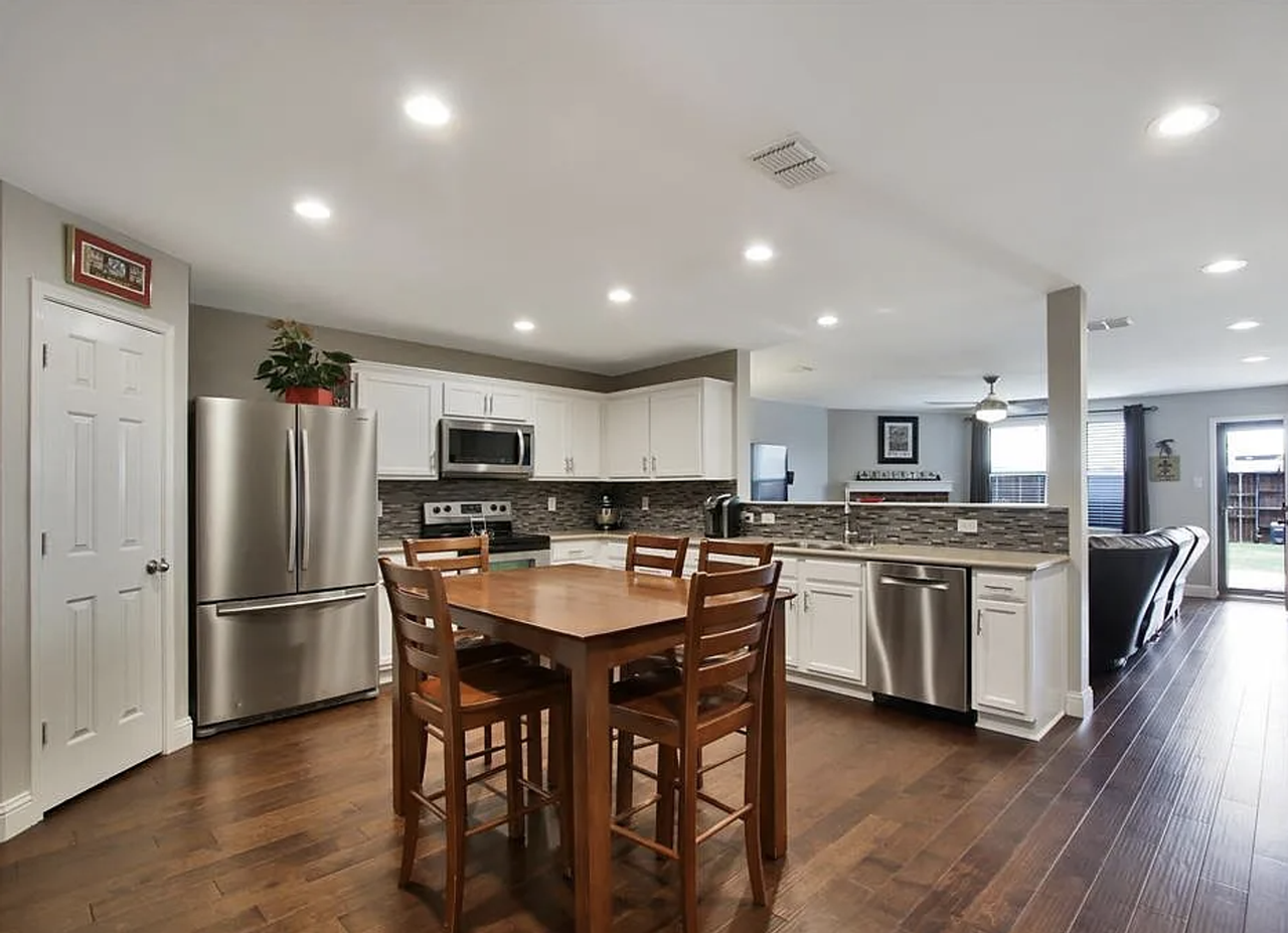 1007 Shelborn Dr - Photo 2 of 24