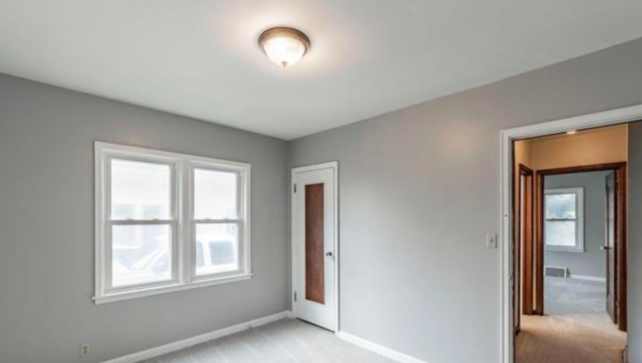 4301 Emmet St - Photo 7 of 10