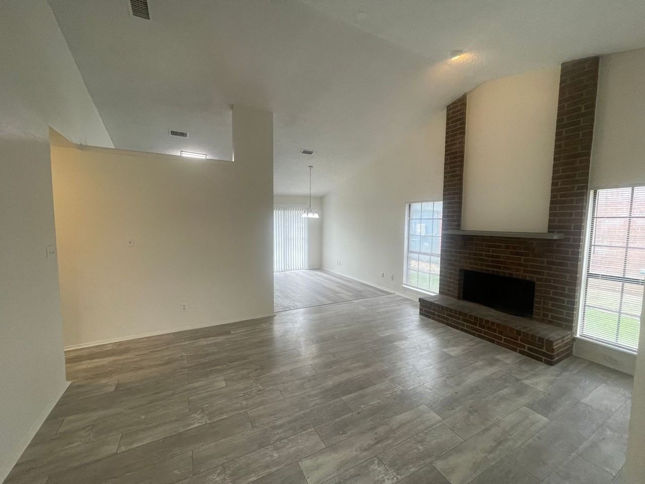 9415 Rutherglen Dr - Photo 3 of 18