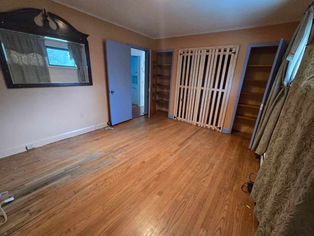 1306 Currier St - Photo 6 of 19