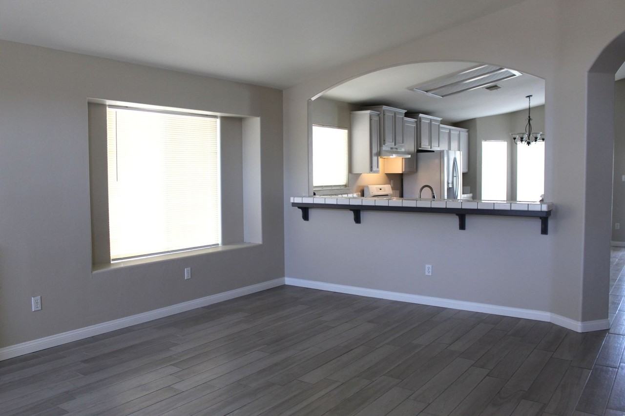 10416 Heather Valley Dr - Photo 2 of 25