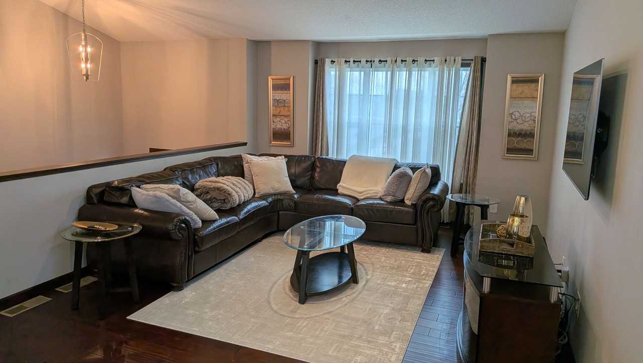 12669 Jamestown St Ne - Photo 4 of 20