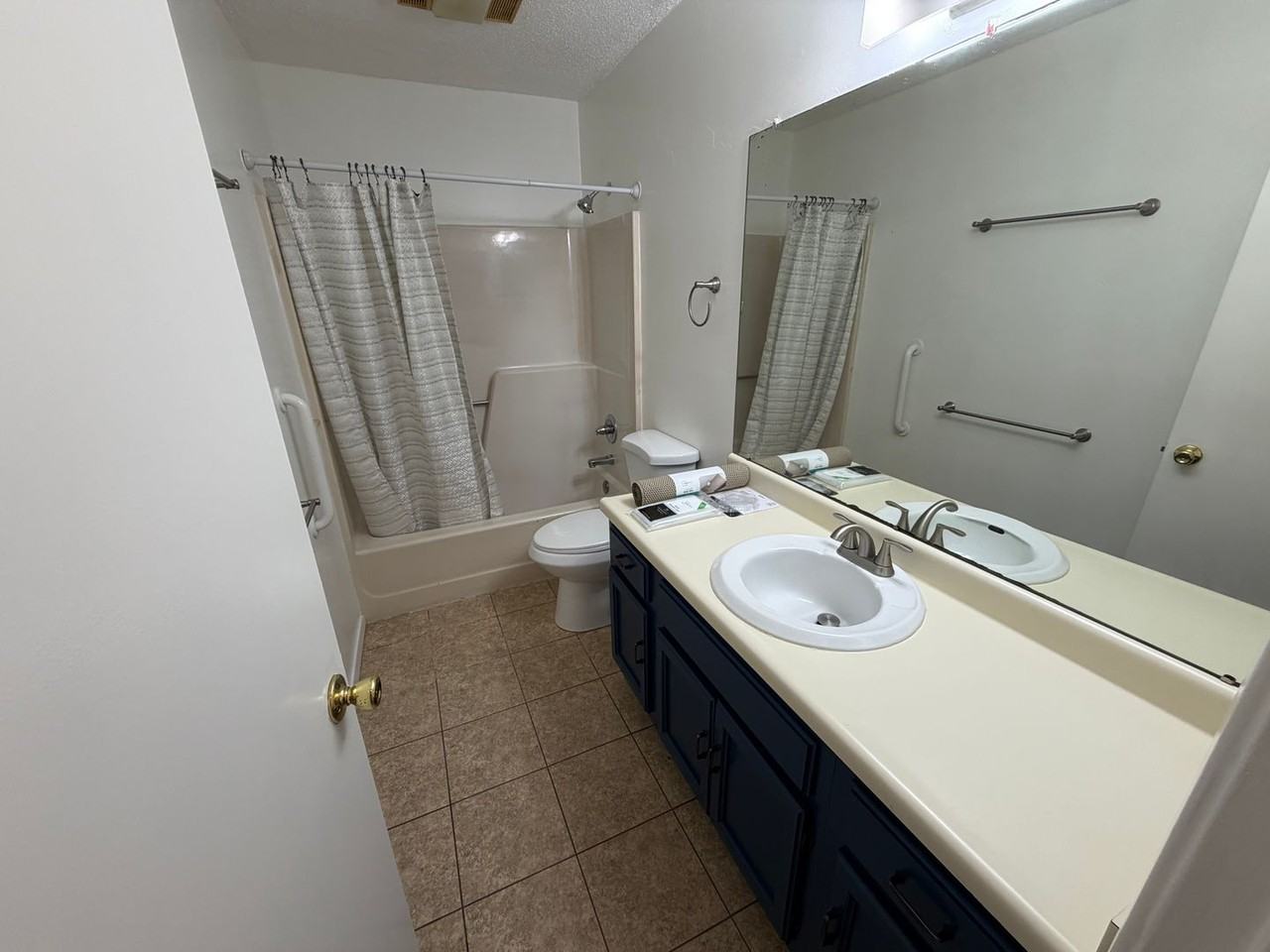 12 Southland Ct - Photo 3 of 10