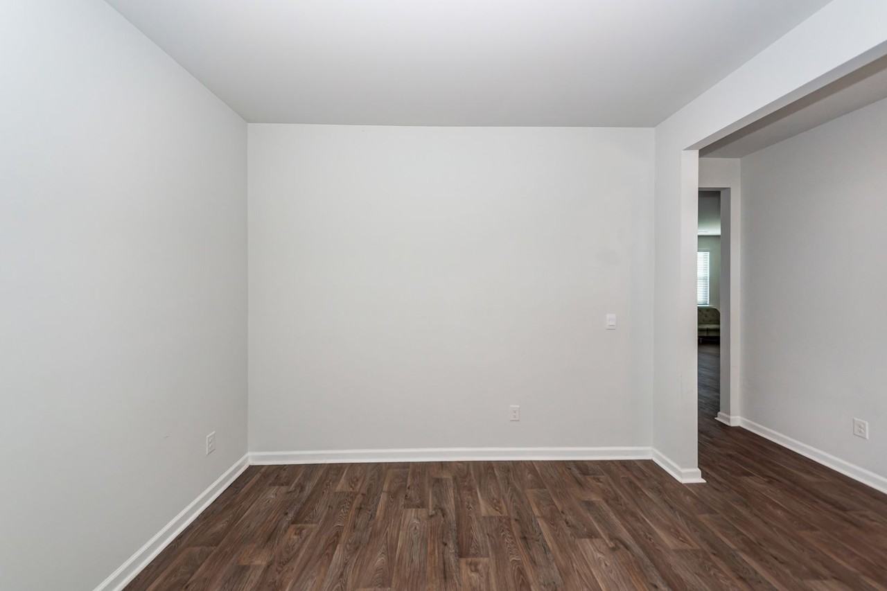 214 Wild Strawberry Ln - Photo 5 of 40