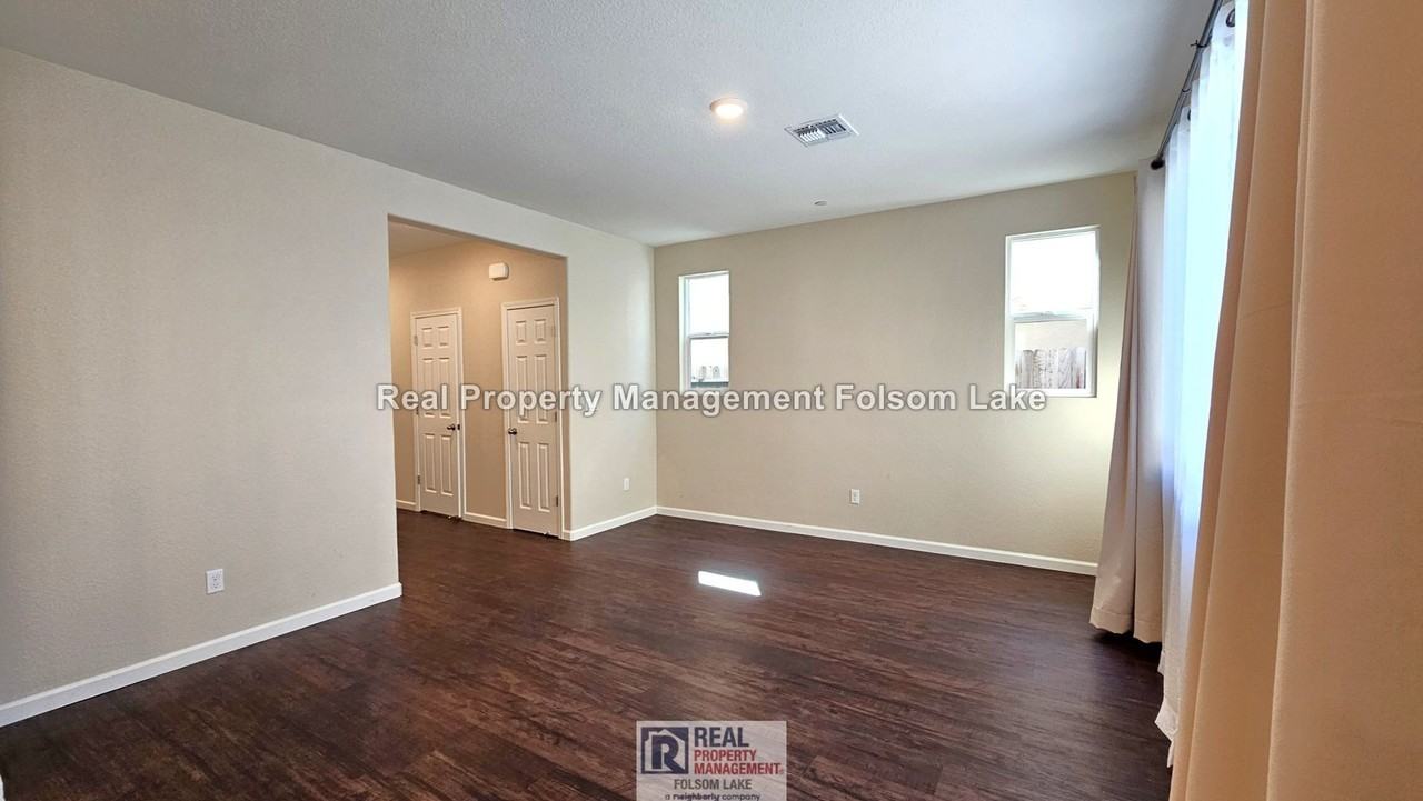 4264 Emerald Gate Ln - Photo 2 of 24