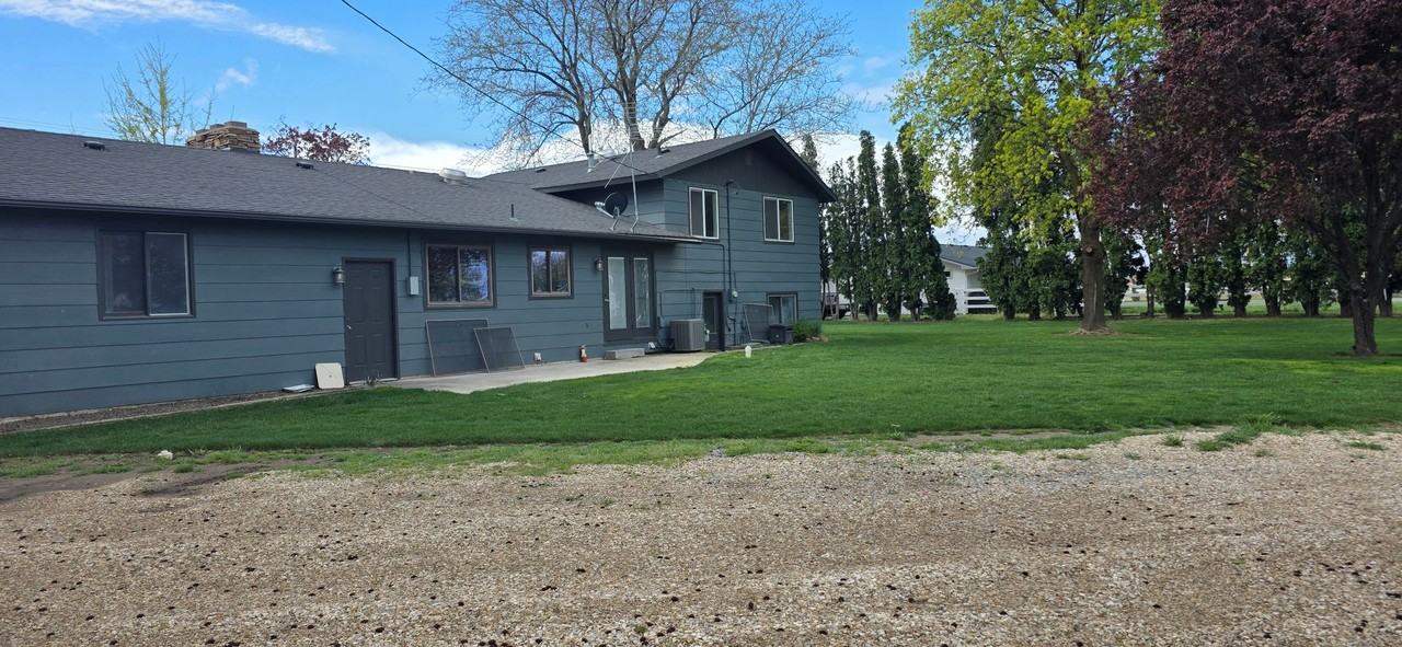 6922 Ustick Rd - Photo 3 of 12