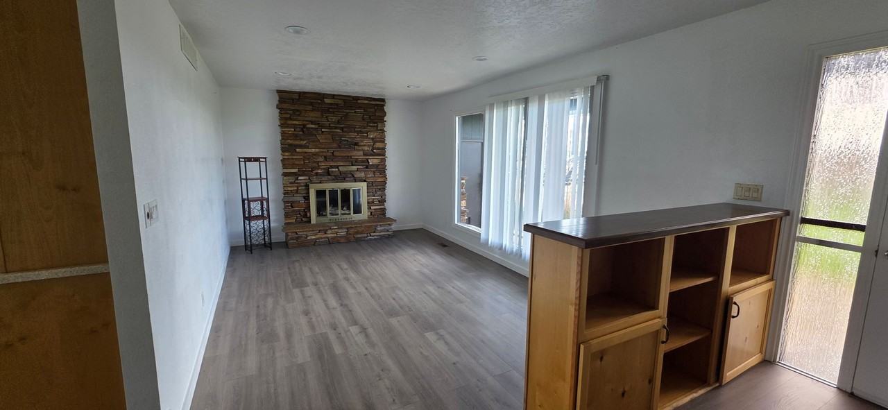 6922 Ustick Rd - Photo 4 of 12