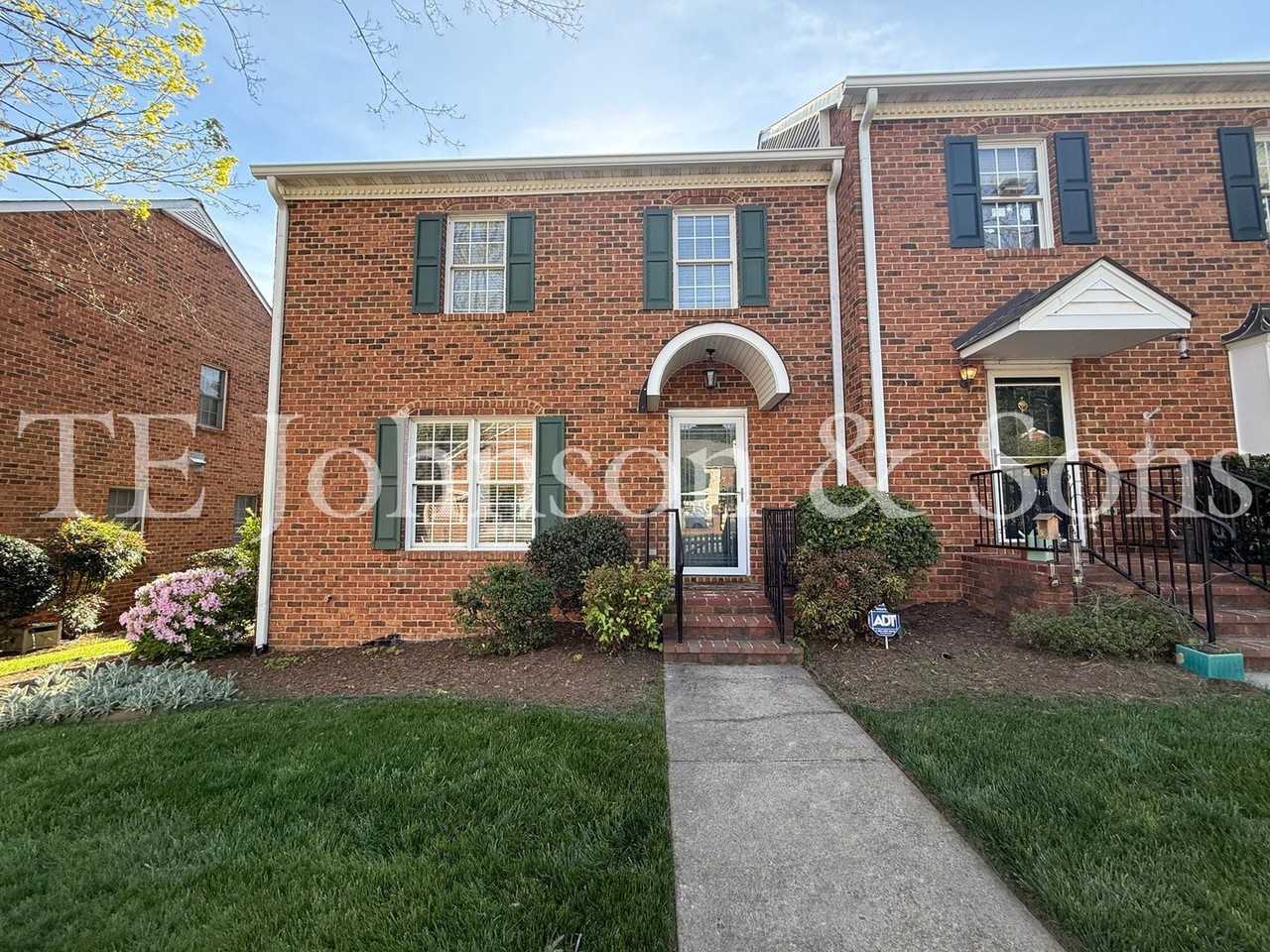 435 Marshall View Ct