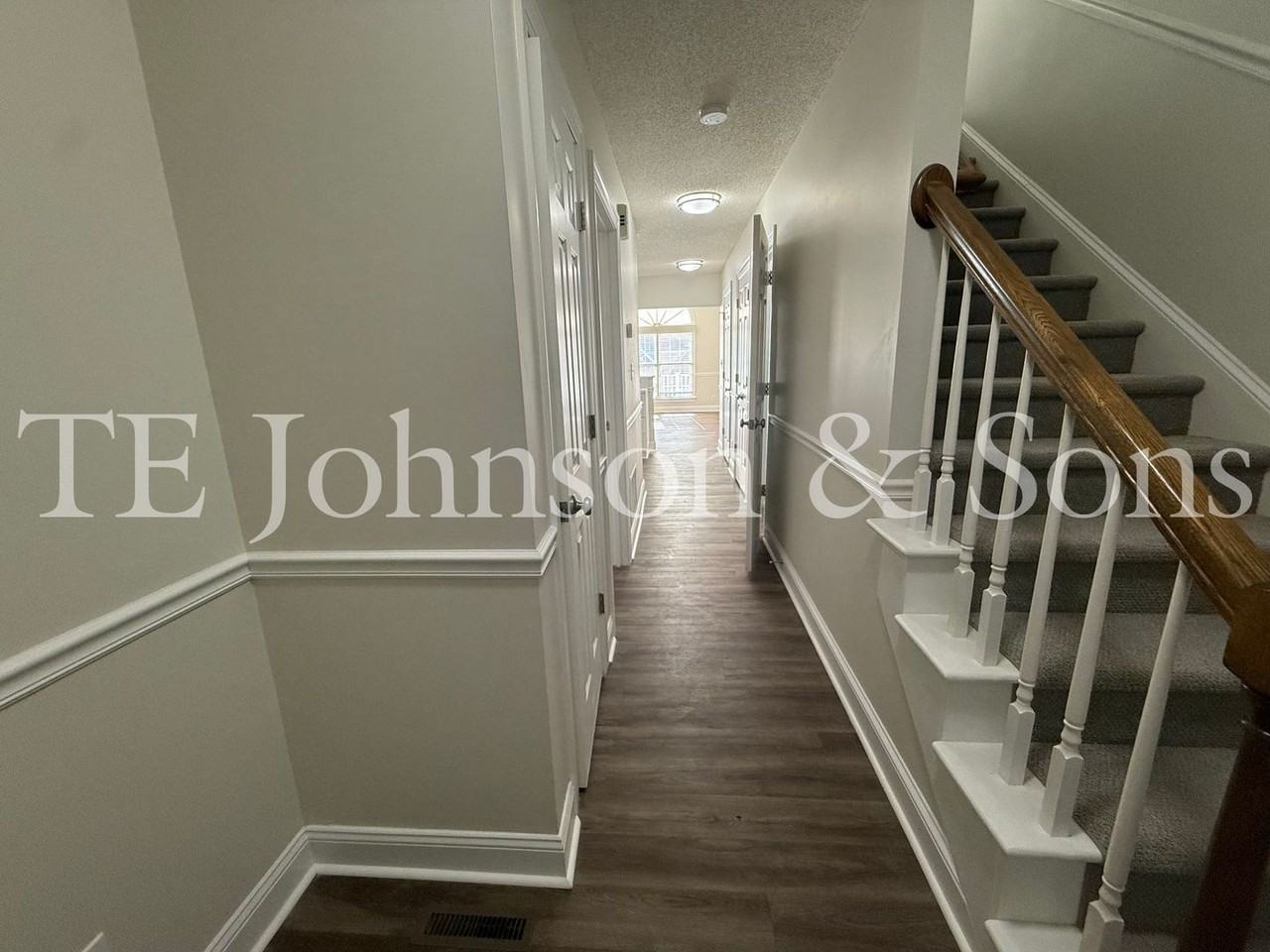 435 Marshall View Ct - Photo 2 of 45