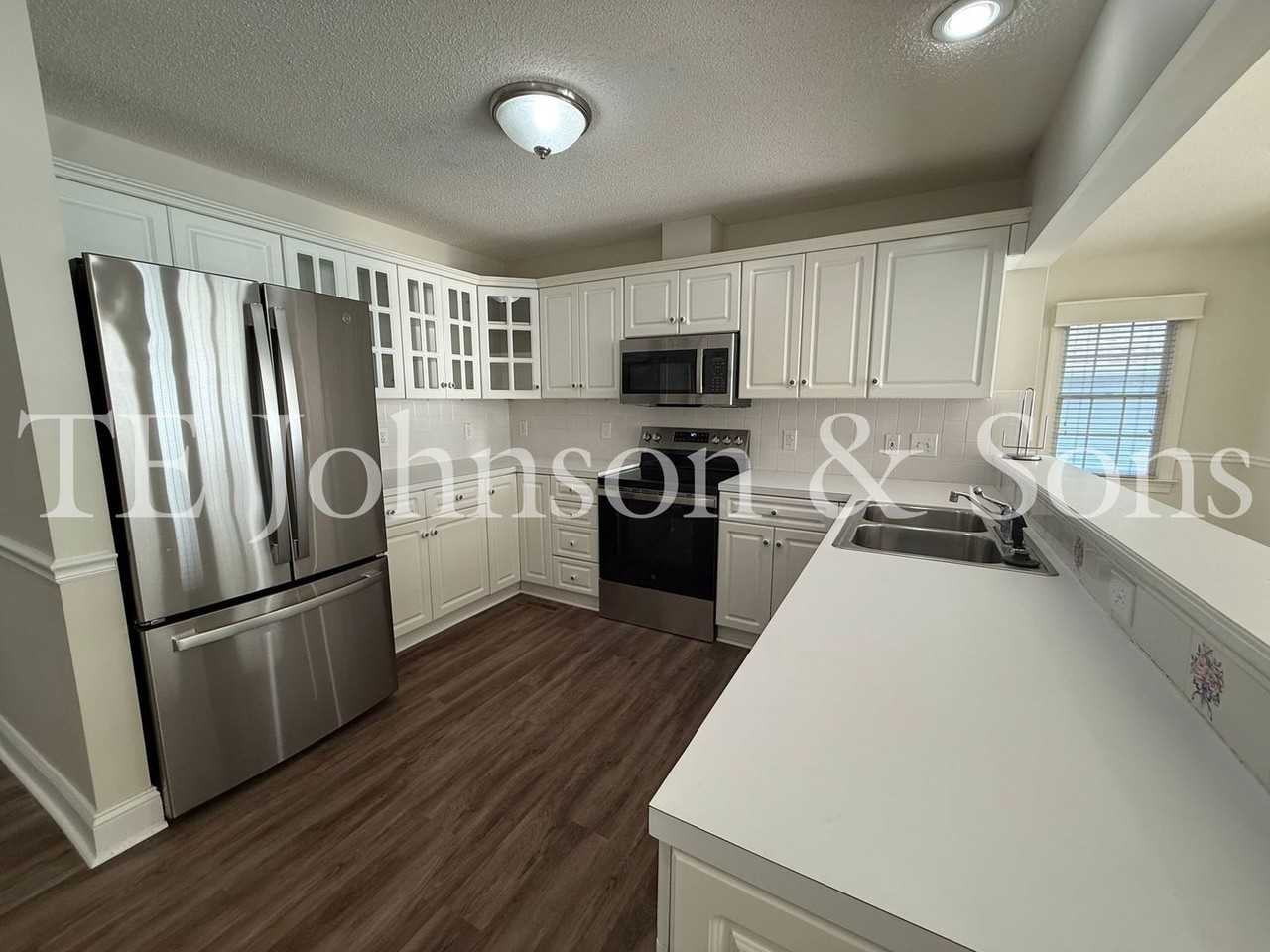 435 Marshall View Ct - Photo 5 of 45