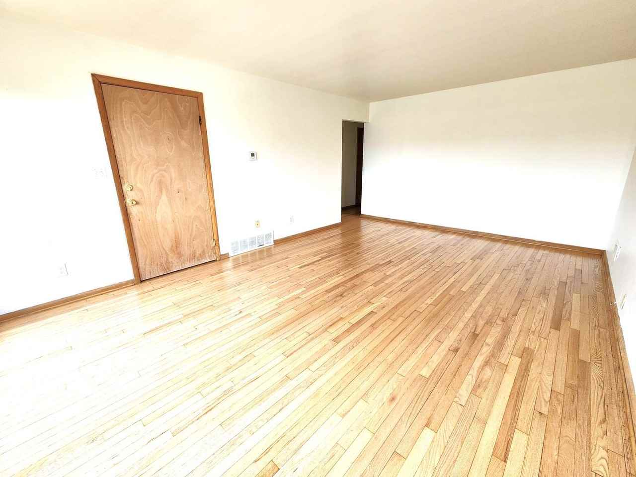 4309 N 91st St - Photo 4 of 11