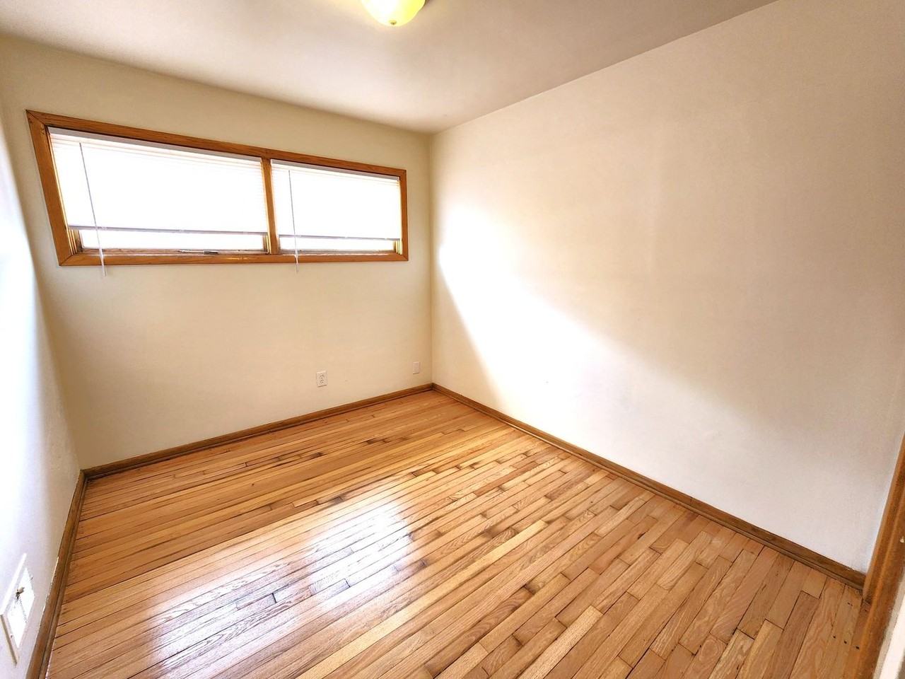 4309 N 91st St - Photo 5 of 11