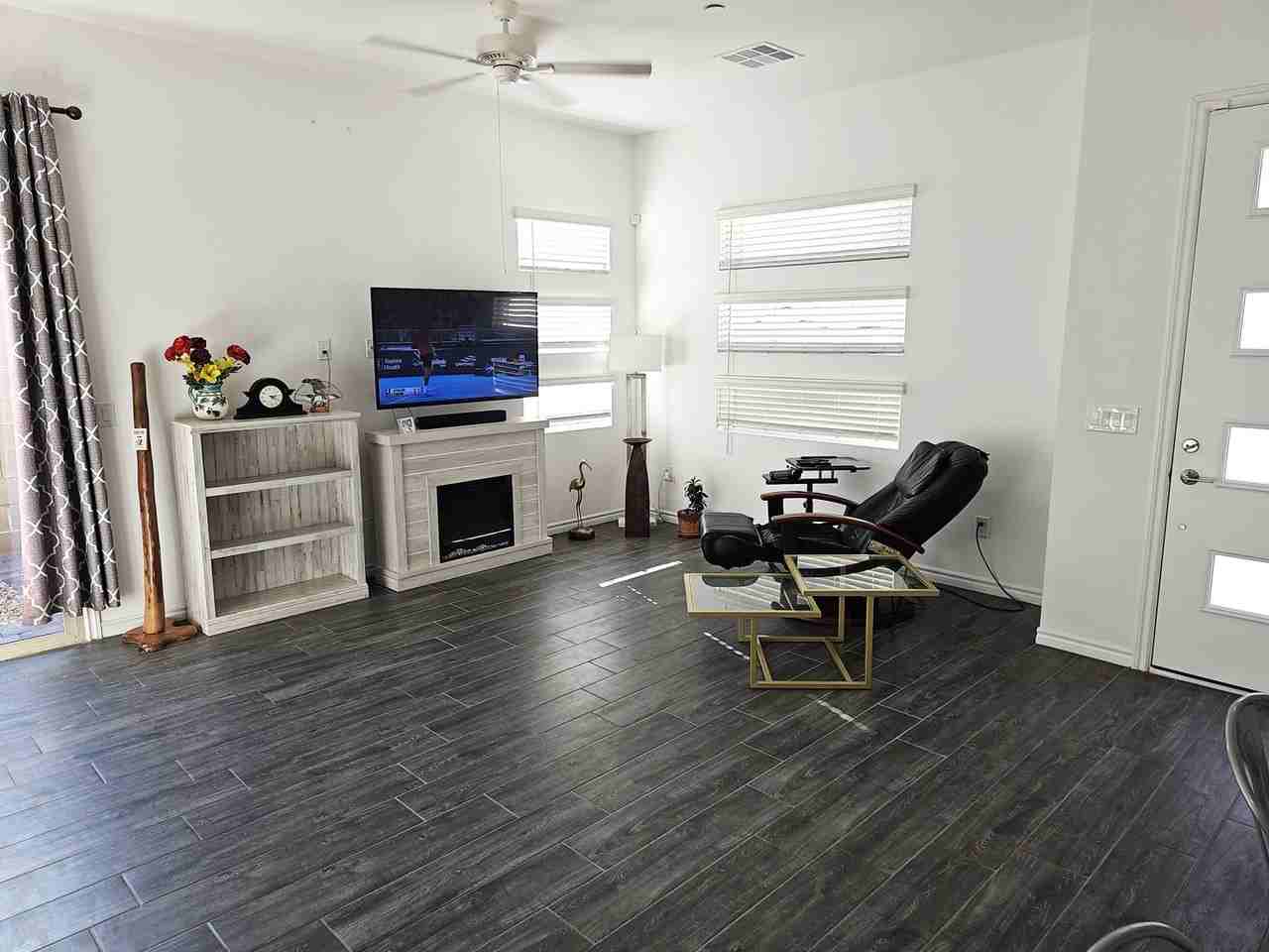 921 Mayfield Manor Ln - Photo 3 of 15