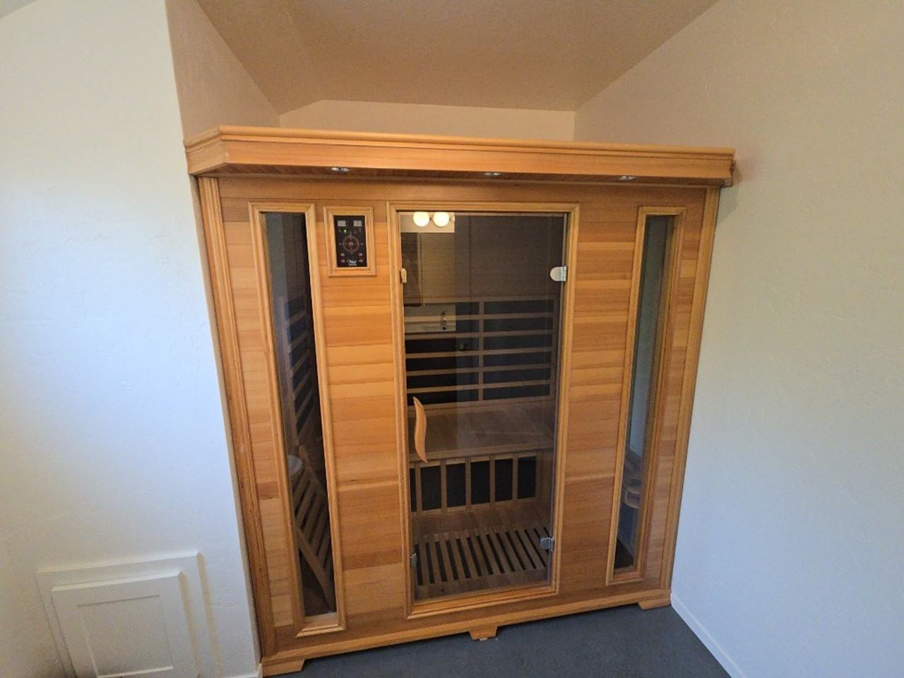 1921 Harris St - Photo 6 of 32