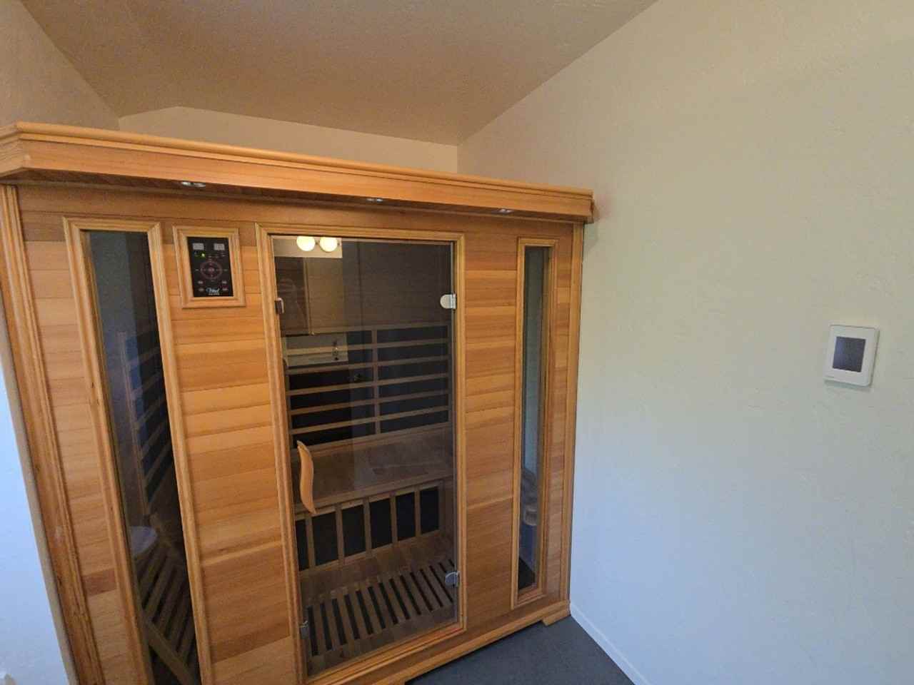 1921 Harris St - Photo 7 of 32