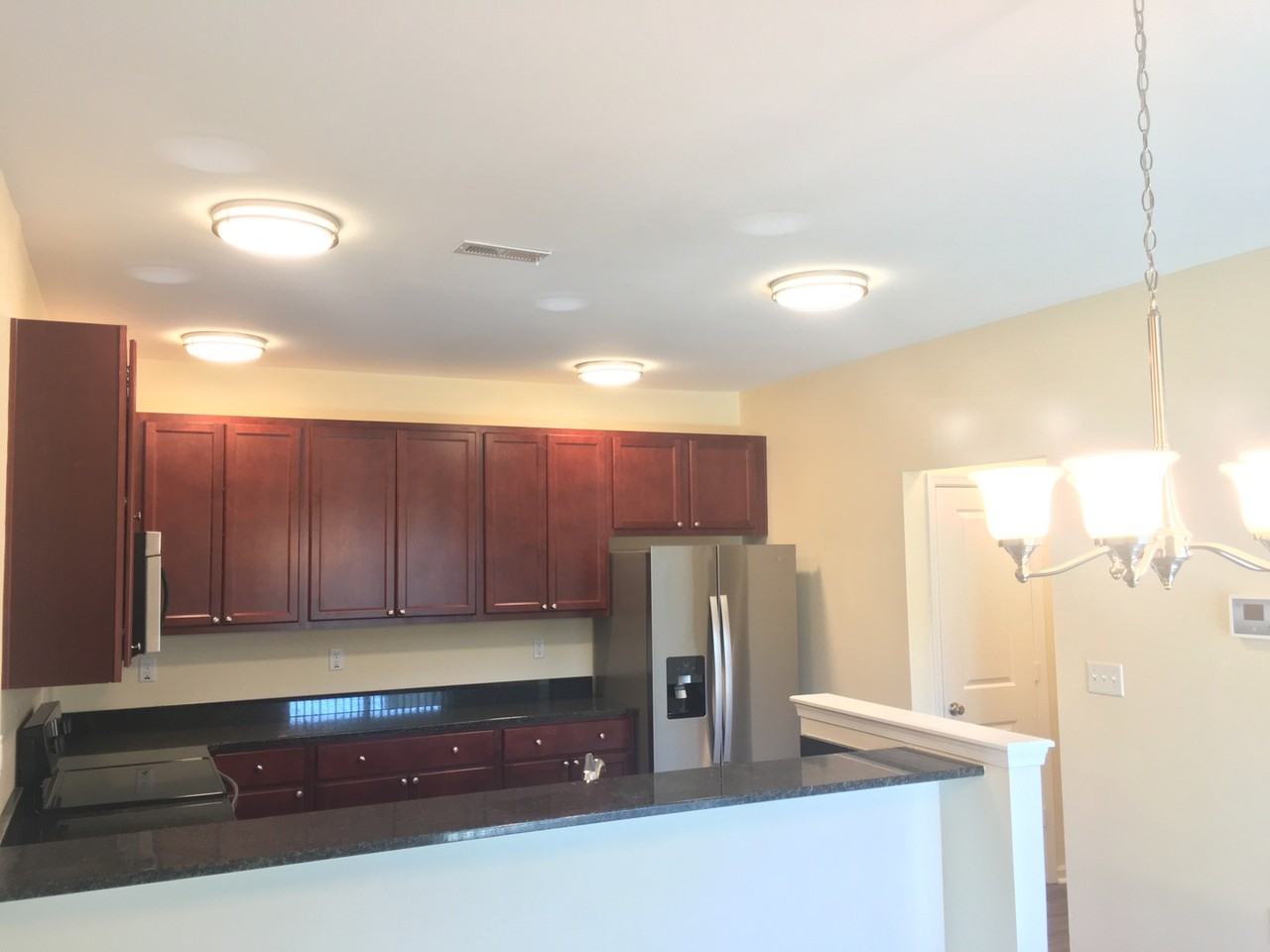 4315 Farringdon Way - Photo 7 of 33