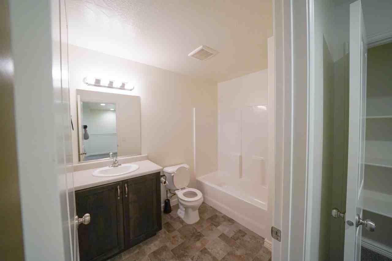 3243 S Fossil Hills Dr - Photo 7 of 40