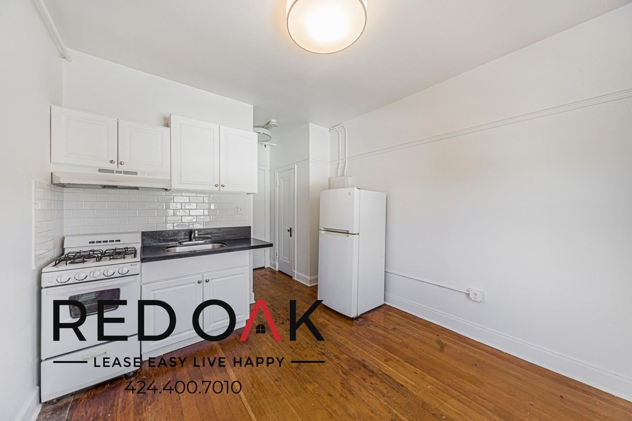 ICO Glendale Flats LLC - Photo 5 of 14