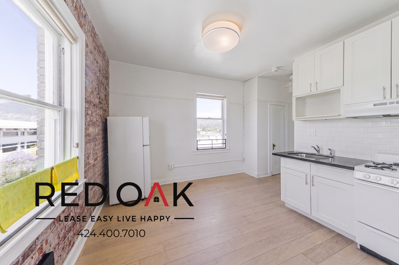ICO Glendale Flats LLC - Photo 3 of 16