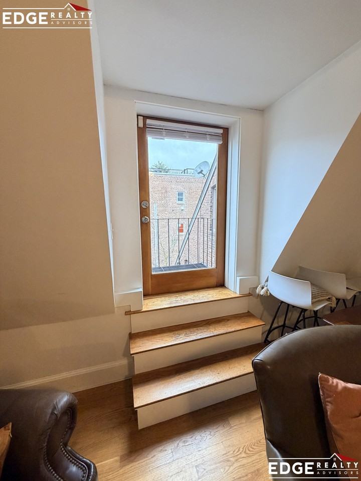 1798 Beacon St #3 - Photo 7 of 14