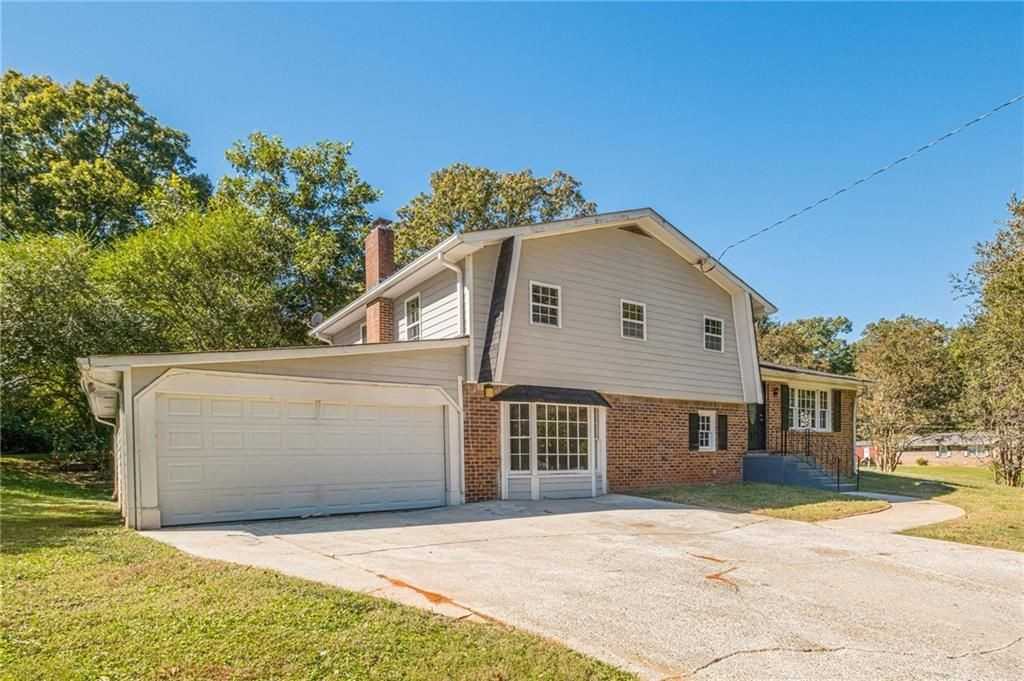 1798 Dogwood Ct - Photo 2 of 48