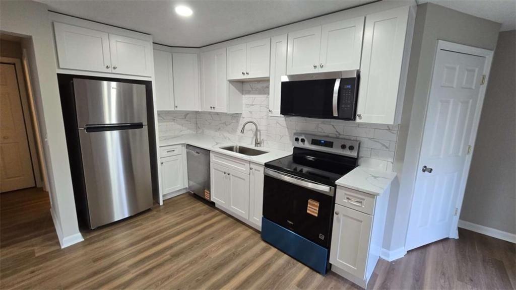 3025 Mangum Dr ##B - Photo 6 of 19