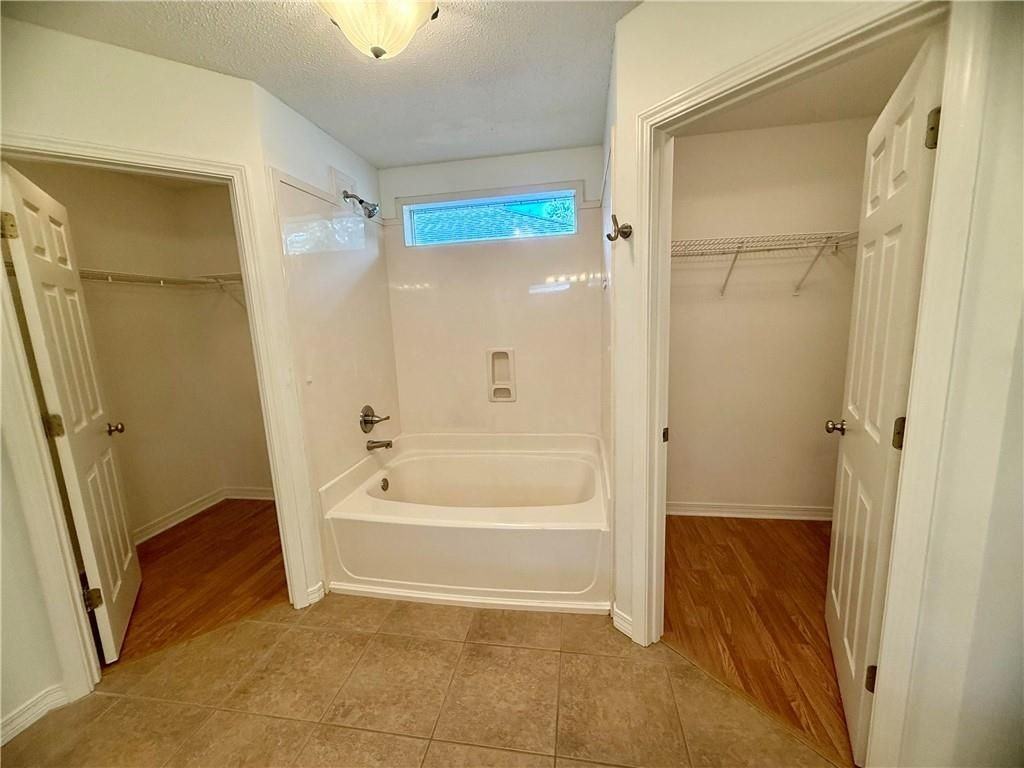 106 Northchase Ct - Photo 7 of 19