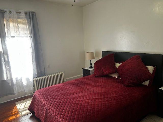 214 Oak St - Photo 2 of 7