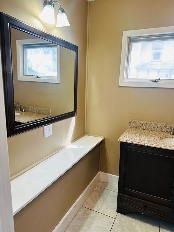 15 Van Patten St - Photo 5 of 22