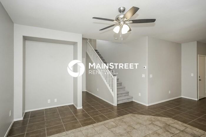 1154 Shades End Ave - Photo 5 of 17